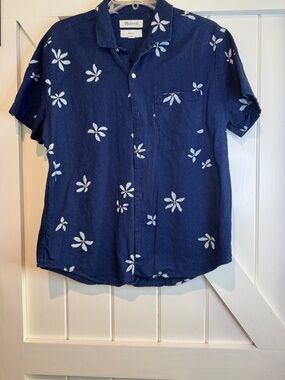 Madewell Navy Blue Short Sleeve Button-Down Floral Shirt